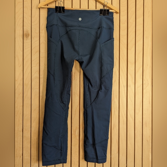 Lululemon All the Right Places 7/8 length - Picture 3 of 4